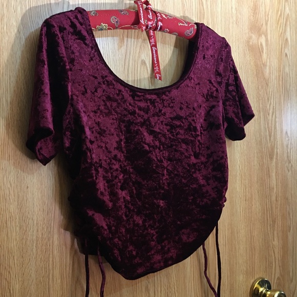 LA Hearts Red Velvet Crop Top Sz M - Picture 4 of 9